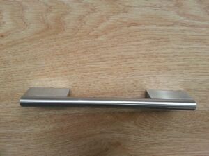 Мебелни дръжки INOX модел D 731