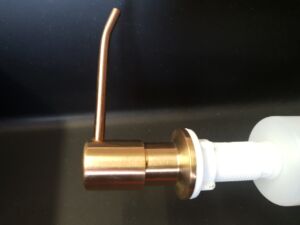 Дозатор за течен сапун в Розово ЗЛАТО