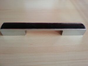 Мебелни дръжки модел CD3062