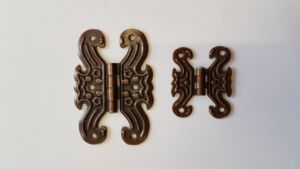 Мебелна панта старинна шарнирна МАЛКА - МЕДЕН АНТИК