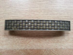 Мебелни дръжки модел DUG19