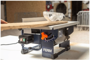 Стационарен циркуляр FERM TSM1036, ф 200 мм, 800 W