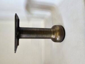 Mетален Дизайнерски Крака за Мебели, Шкафове в Цвят старинен антик злато с реглаж "TABA"