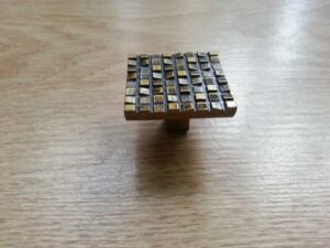 Мебелни дръжки модел CD3001-AB