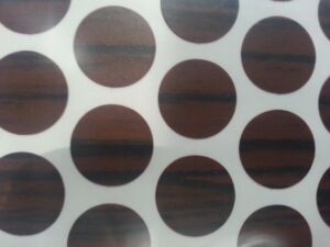 Самозалепваща тапа за покриване на винт