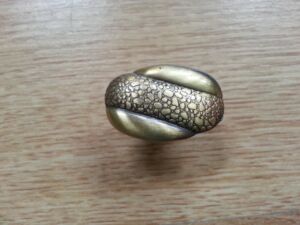 Мебелни дръжки модел KR57-AB