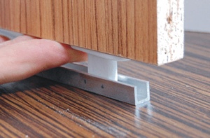 Алуминиев профил канален за плъзгащи врати