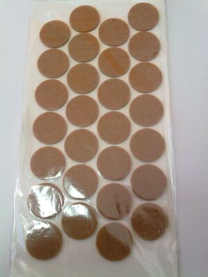 Залепваща мека подложка-лепенка за мебели модел Ф28 мм