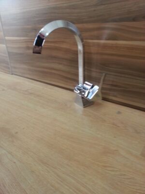 Смесител стоящ за кухненска мивка модел PIRAMID 105