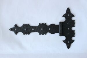 Мебелна панта старинна асиметрична голяма 95Х150мм