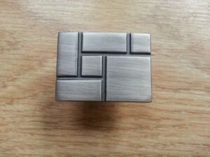 Мебелни дръжки модел KL07-G16