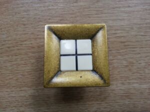 Мебелни дръжки модел CD6752-2-AB-PL