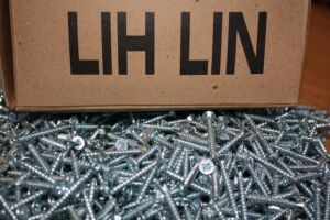 Мебелни винтове LIH LIN с дебелина 3.5 мм (1000 бр.)