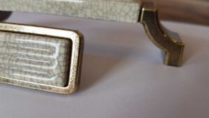 Мебелни Дръжки Антични в Старинно Злато с напукана керамика, порцелан