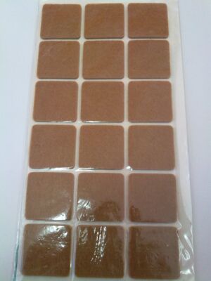 Залепваща мека подложка-лепенка за мебели модел 35х35 мм