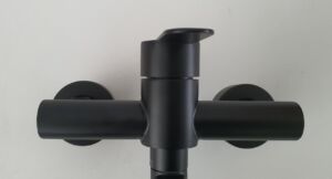 Смесител за Кухня с монтаж на стена в черен мат