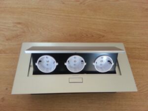 Разклонител за вграждане в кухненски плот СИВ