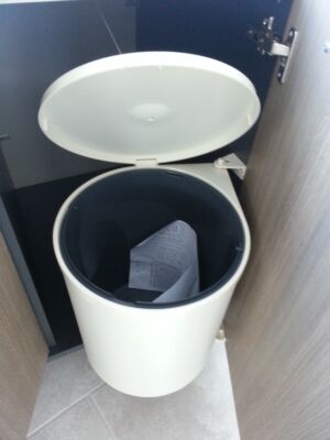 Кухненски кош за вграждане в шкаф