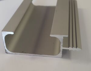 Алуминиева кант дръжка средна
