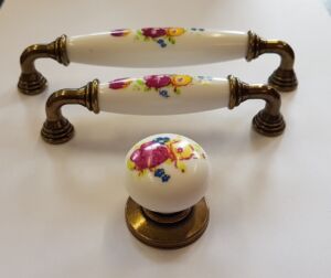 Мебелни Дръжки Антични с цвете