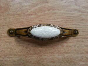 Мебелни дръжки Версаче модел CD 6741