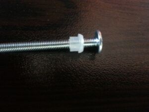 Втулка на винт за мебелна дръжка Ф8 мм