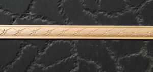 Дървен декоративен профил за мебели и декарации