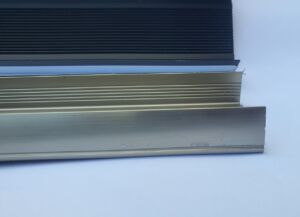 Алуминиев Профил за кантиране на Плот, челен борд в Цвят Сив-Алумин, Инокс, Черен мат