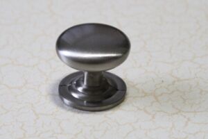 Мебелна дръжка модел 501