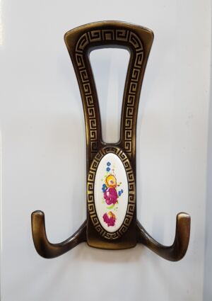 Мебелна Закачалка модел Версаче с Цвете