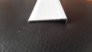 Кант лайсна за плот модел 40х3000