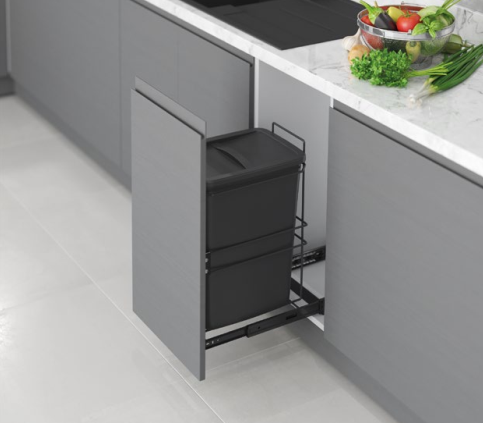 Кухненски кош за вграждане в шкаф с плавно затваряне - 300мм