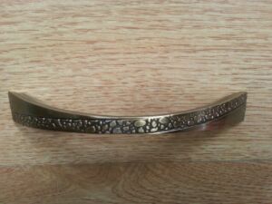 Мебелни дръжки модел DR57-0000-AB