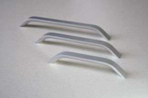 Мебелни дръжки модел 6012