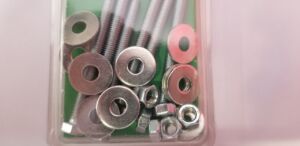 ГАЙКА С БОЛТ И 2 ШАЙБИ в блистер