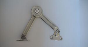 Ножица за повдигаща врата