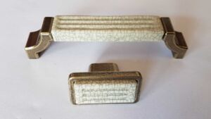 Мебелни Дръжки Антични в Старинно Злато с напукана керамика, порцелан