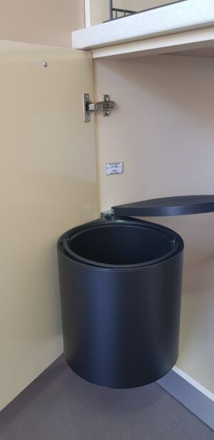 Кош за вграждане ЧЕРЕН STARAX