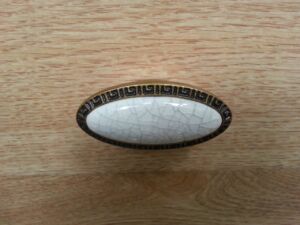 Мебелни дръжки Версаче модел CD 6741