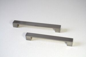 Мебелни дръжки модел 629